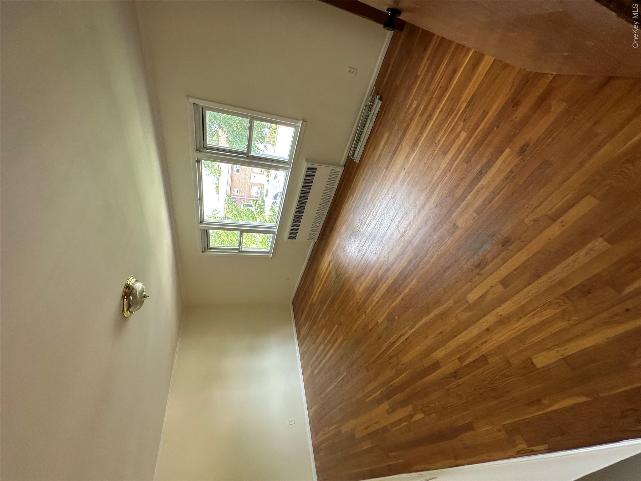 137 Nassau Boulevard – For Rent photo 3