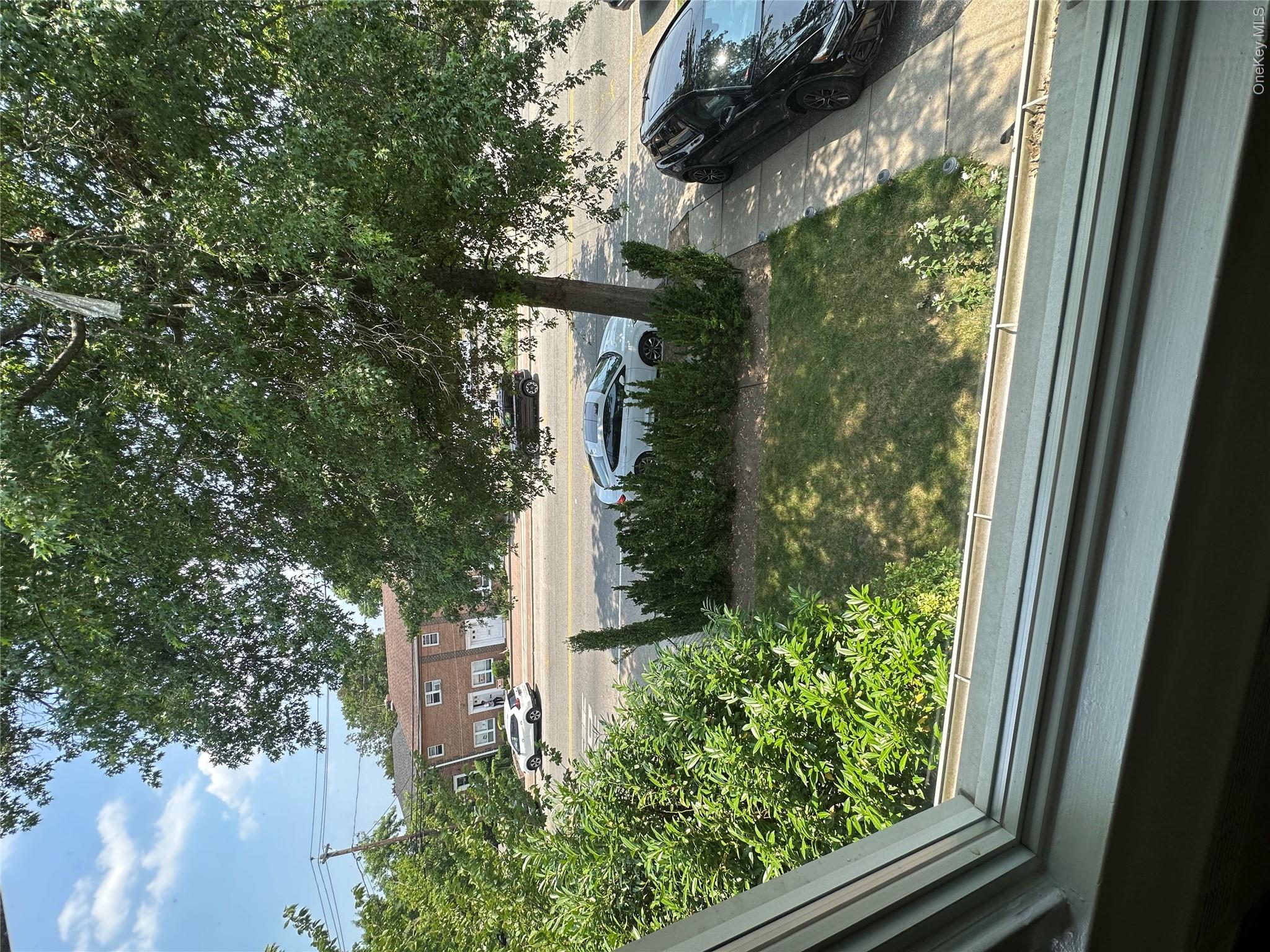 137 Nassau Boulevard – For Rent photo 11