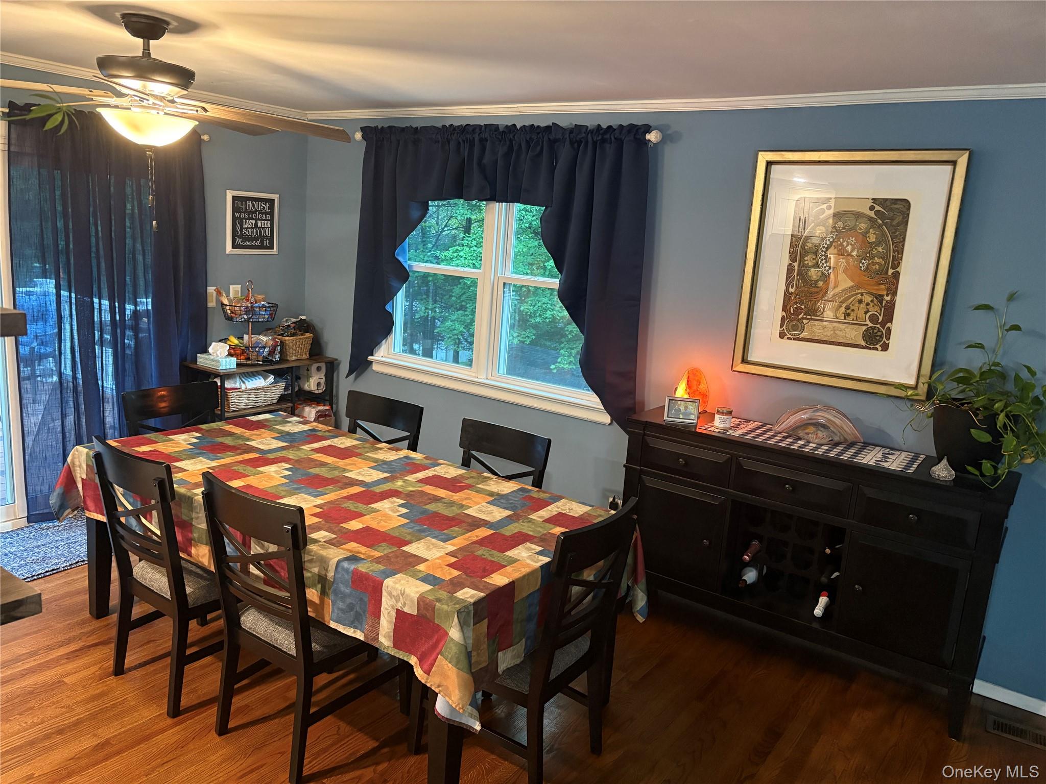 1 Walnut Trail W – For Sale photo 10