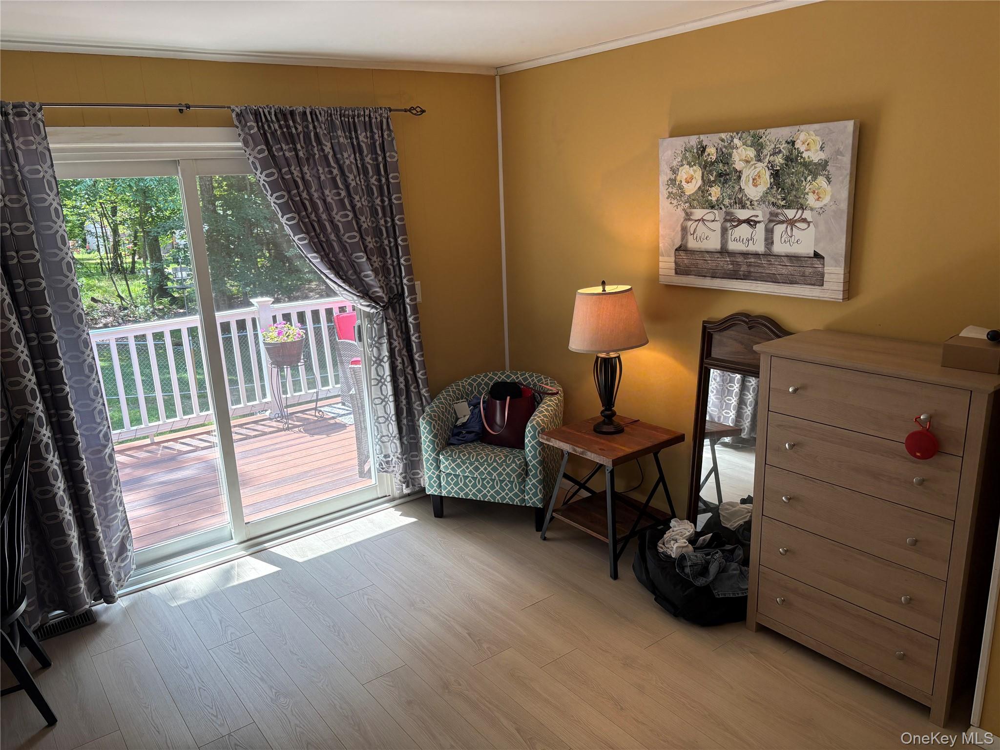 1 Walnut Trail W – For Sale photo 14