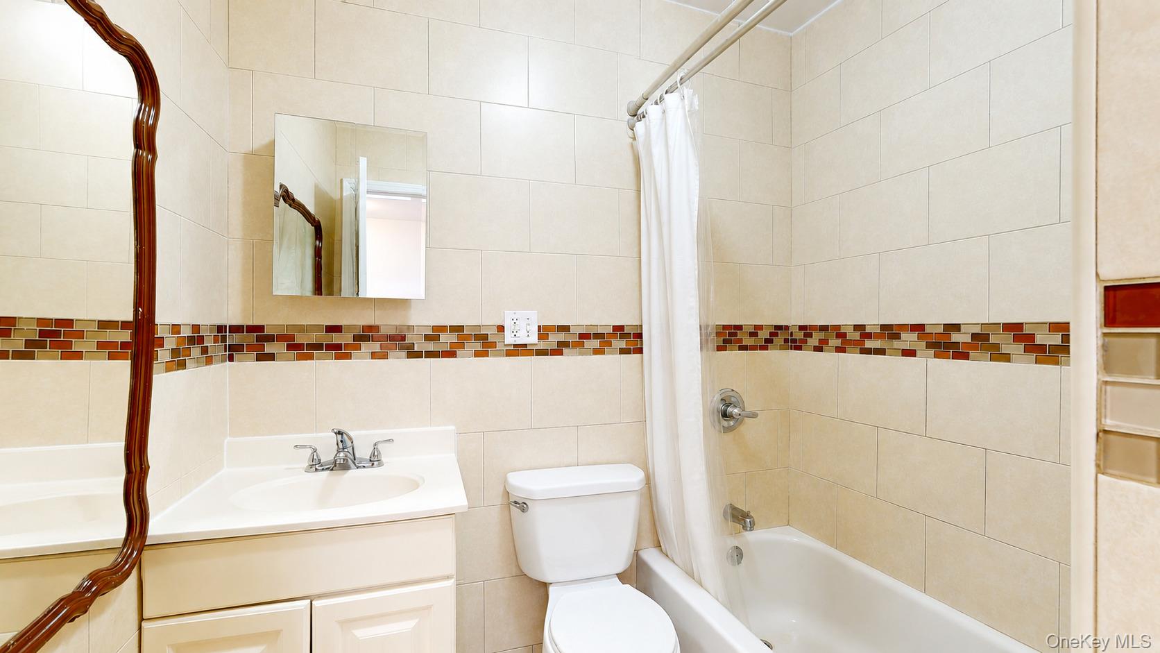 35-13 109th Street – For Sale photo 25