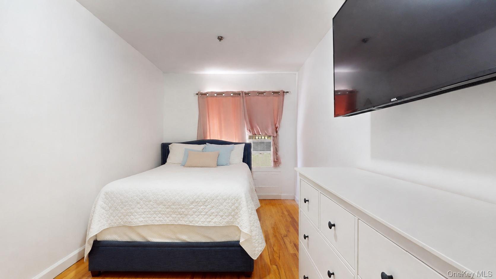 35-13 109th Street – For Sale photo 20