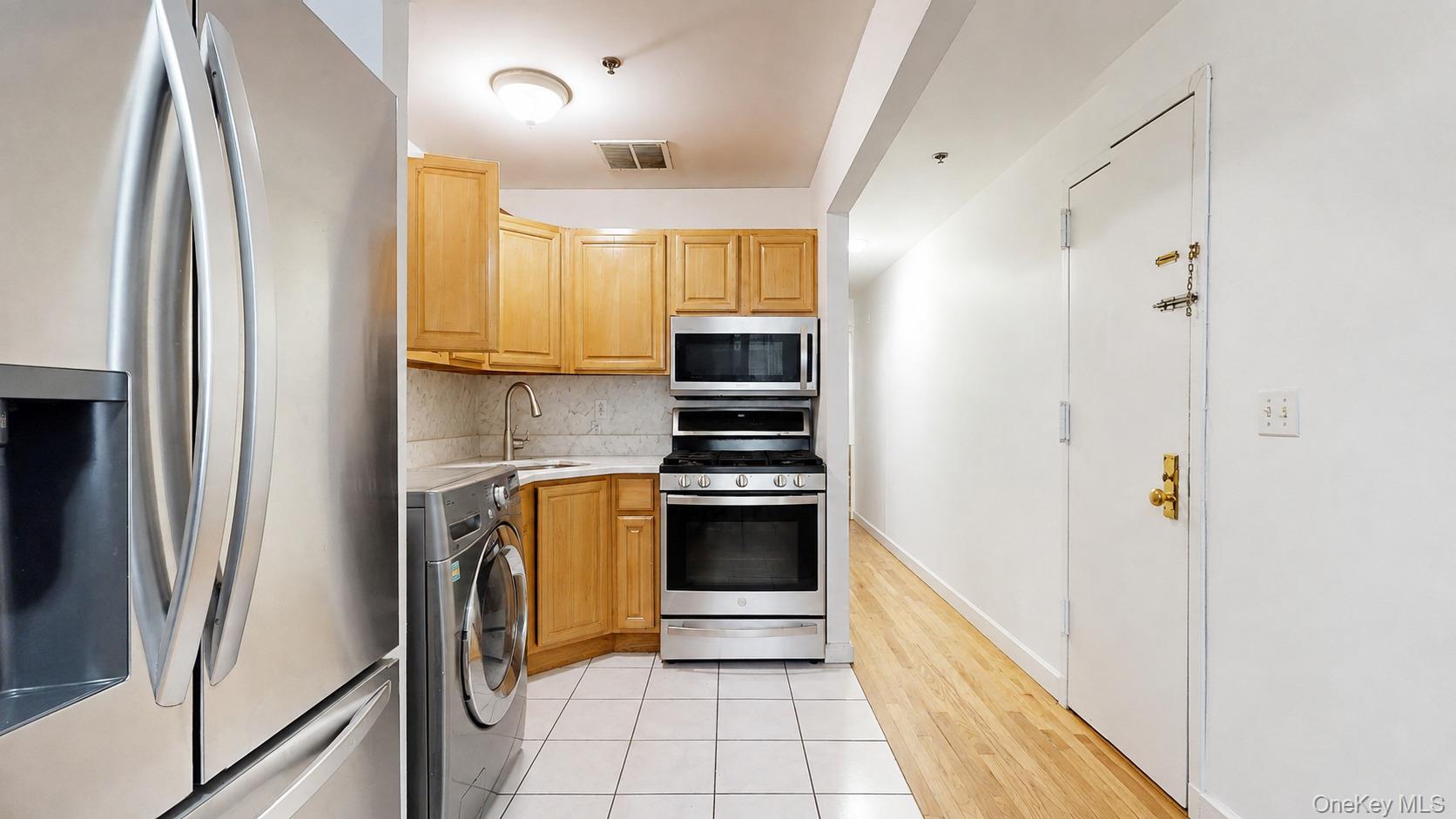 35-13 109th Street – For Sale photo 18