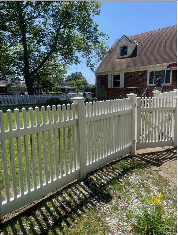 64 Stuart Avenue – For Rent photo 11