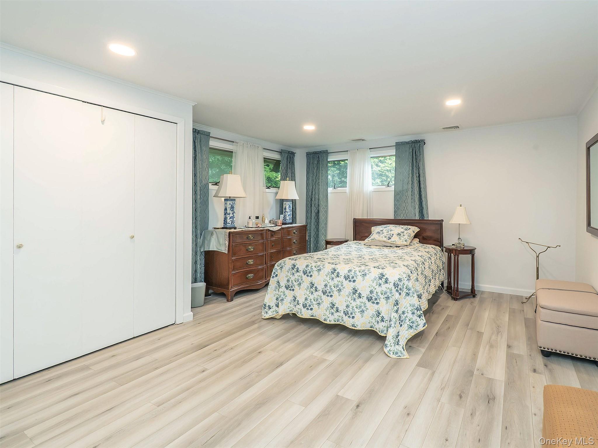 7 Appletree Lane – For Rent photo 27