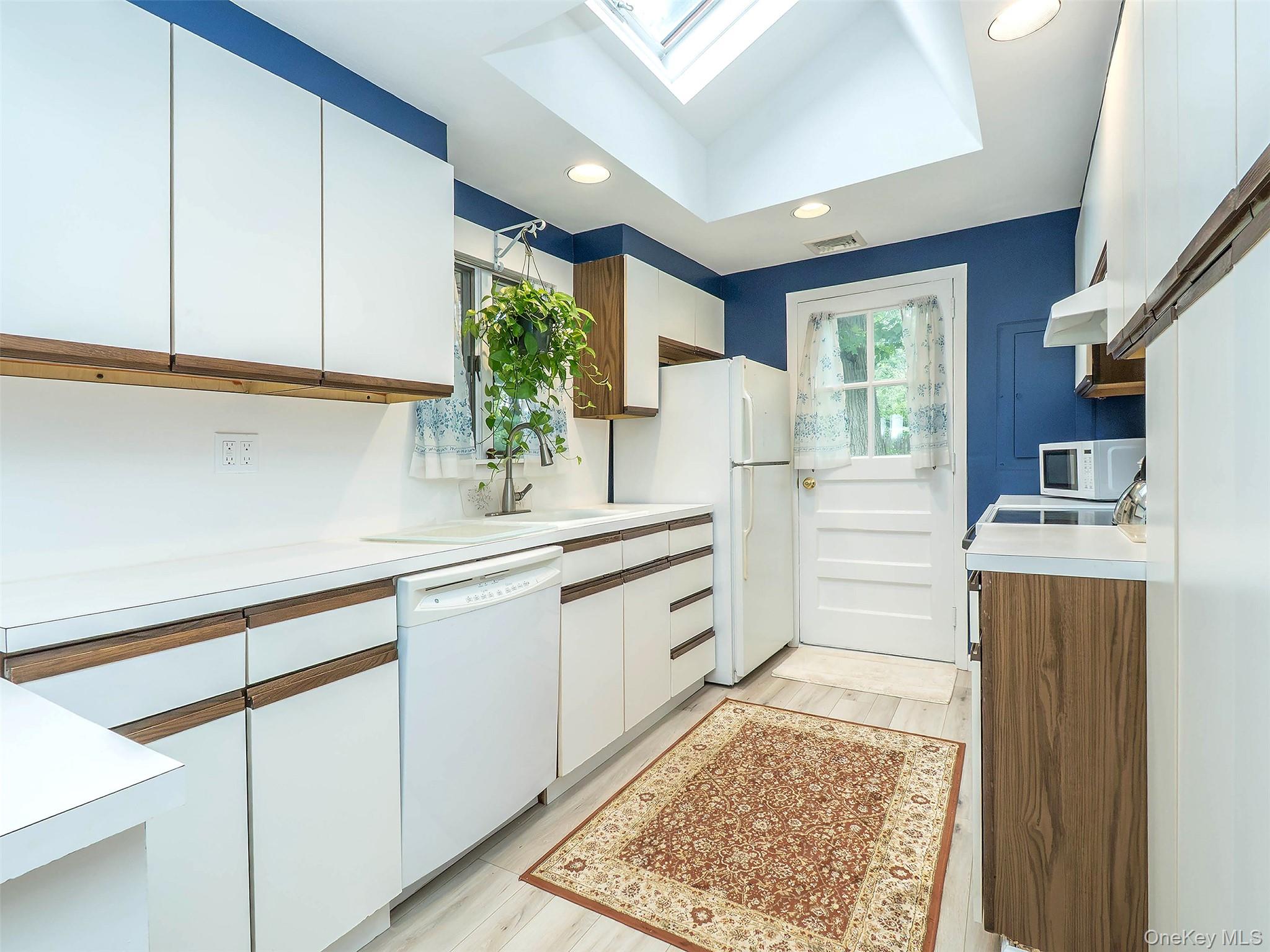 7 Appletree Lane – For Rent photo 15