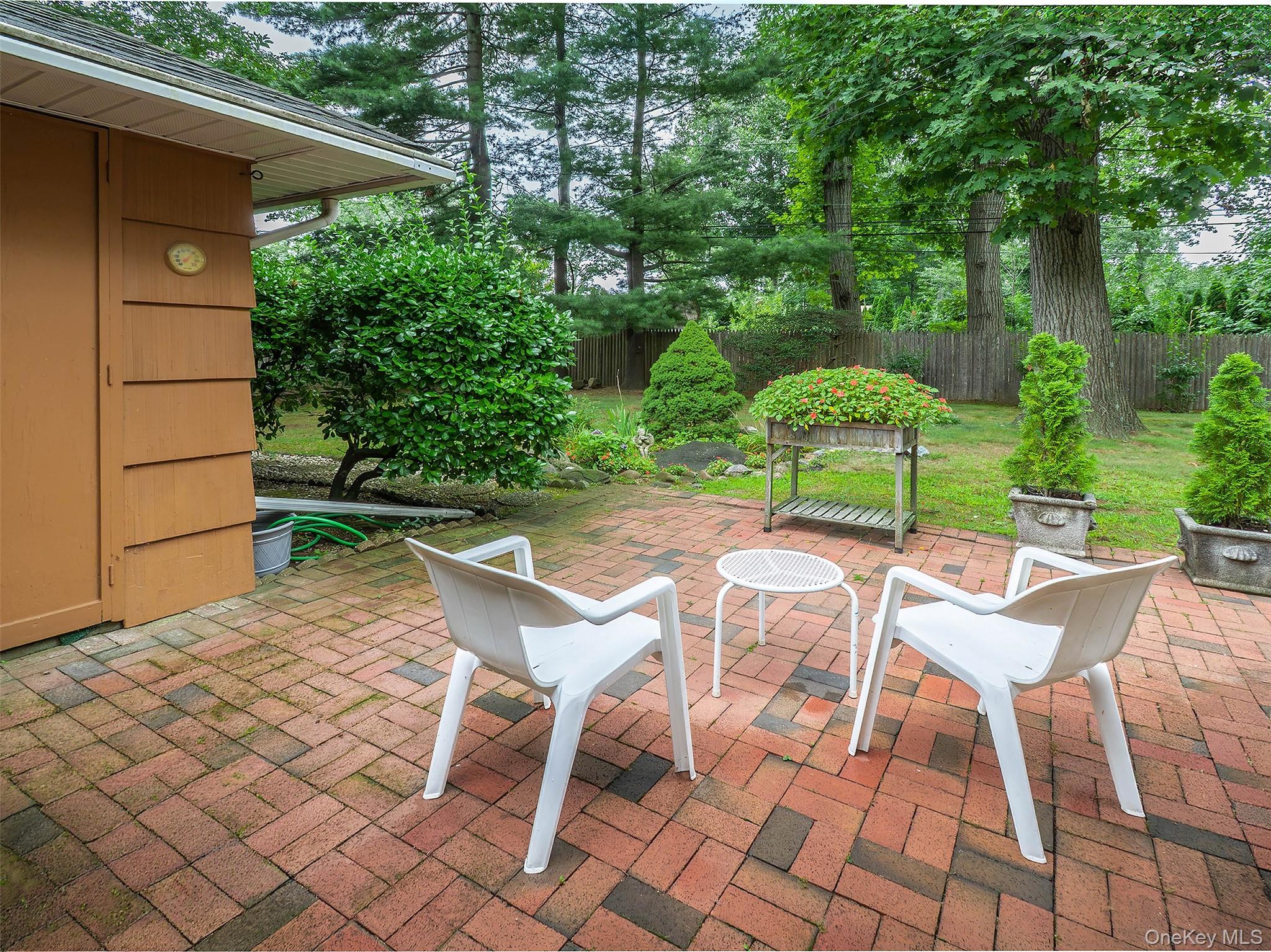 7 Appletree Lane – For Rent photo 30