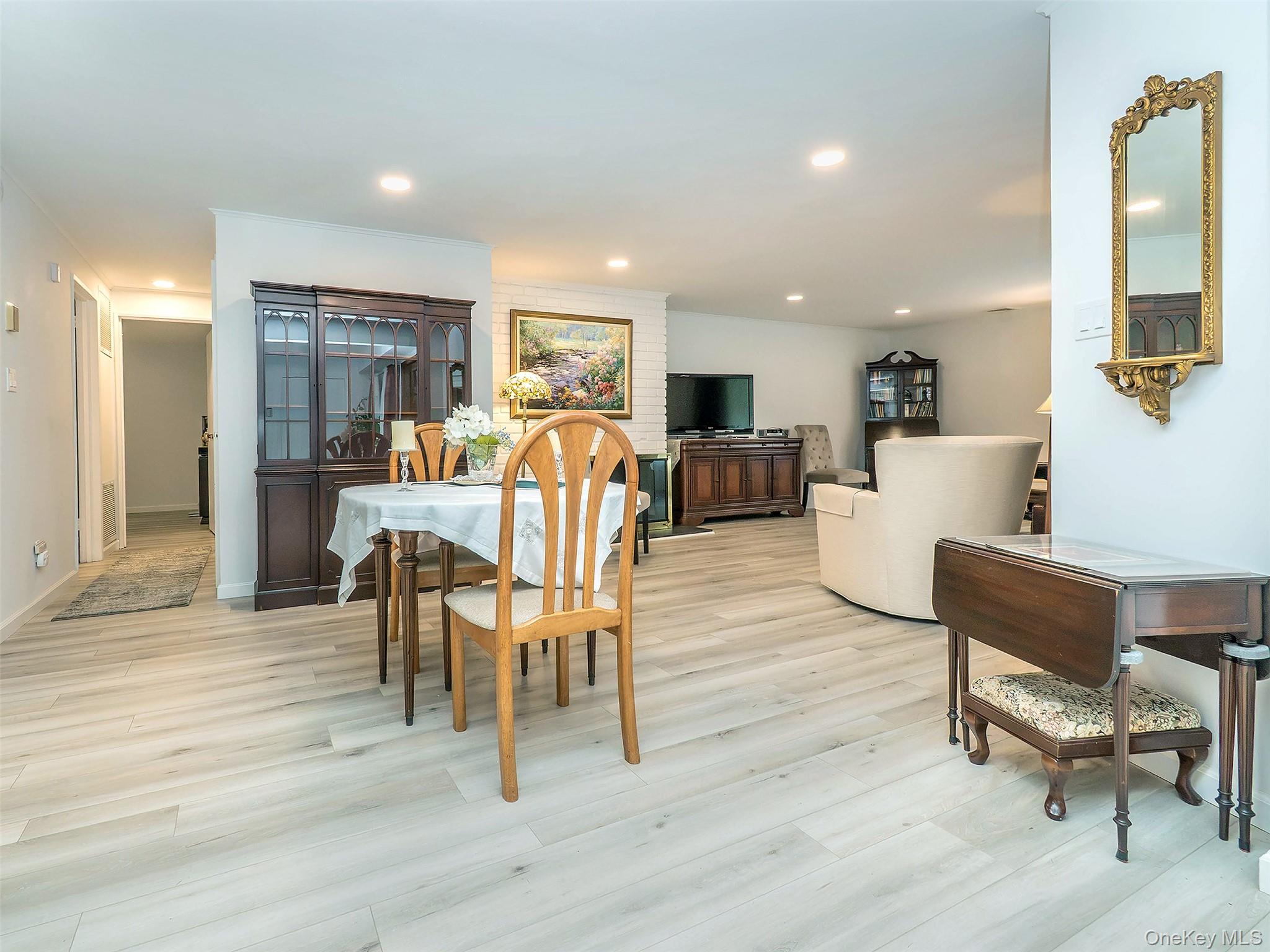 7 Appletree Lane – For Rent photo 8