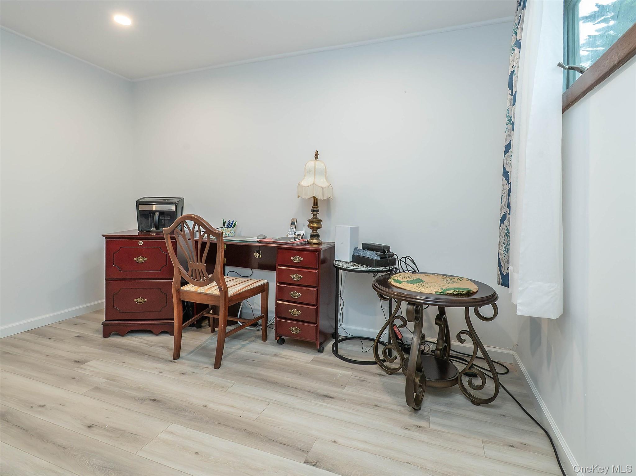7 Appletree Lane – For Rent photo 20