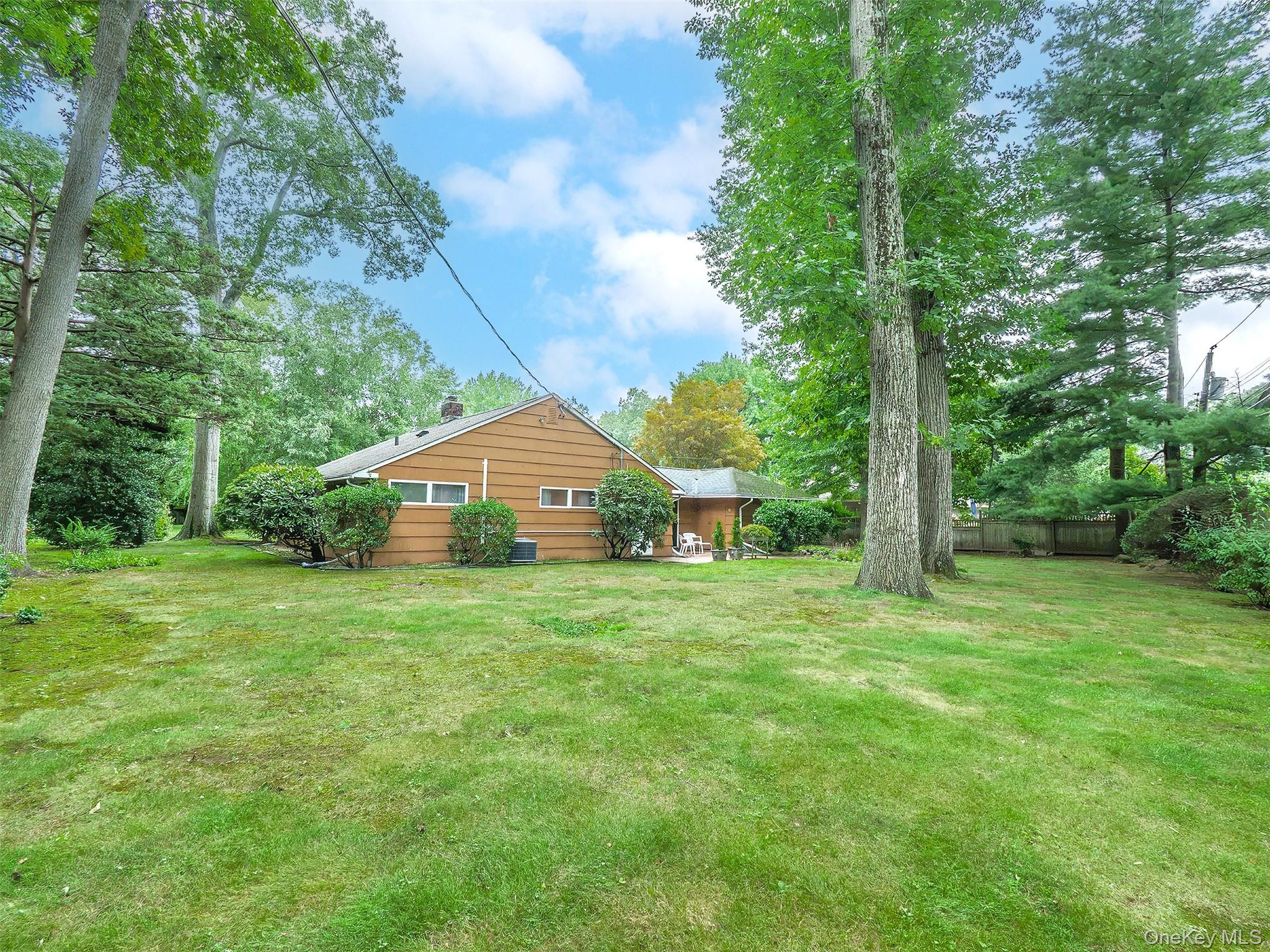 7 Appletree Lane – For Rent photo 32