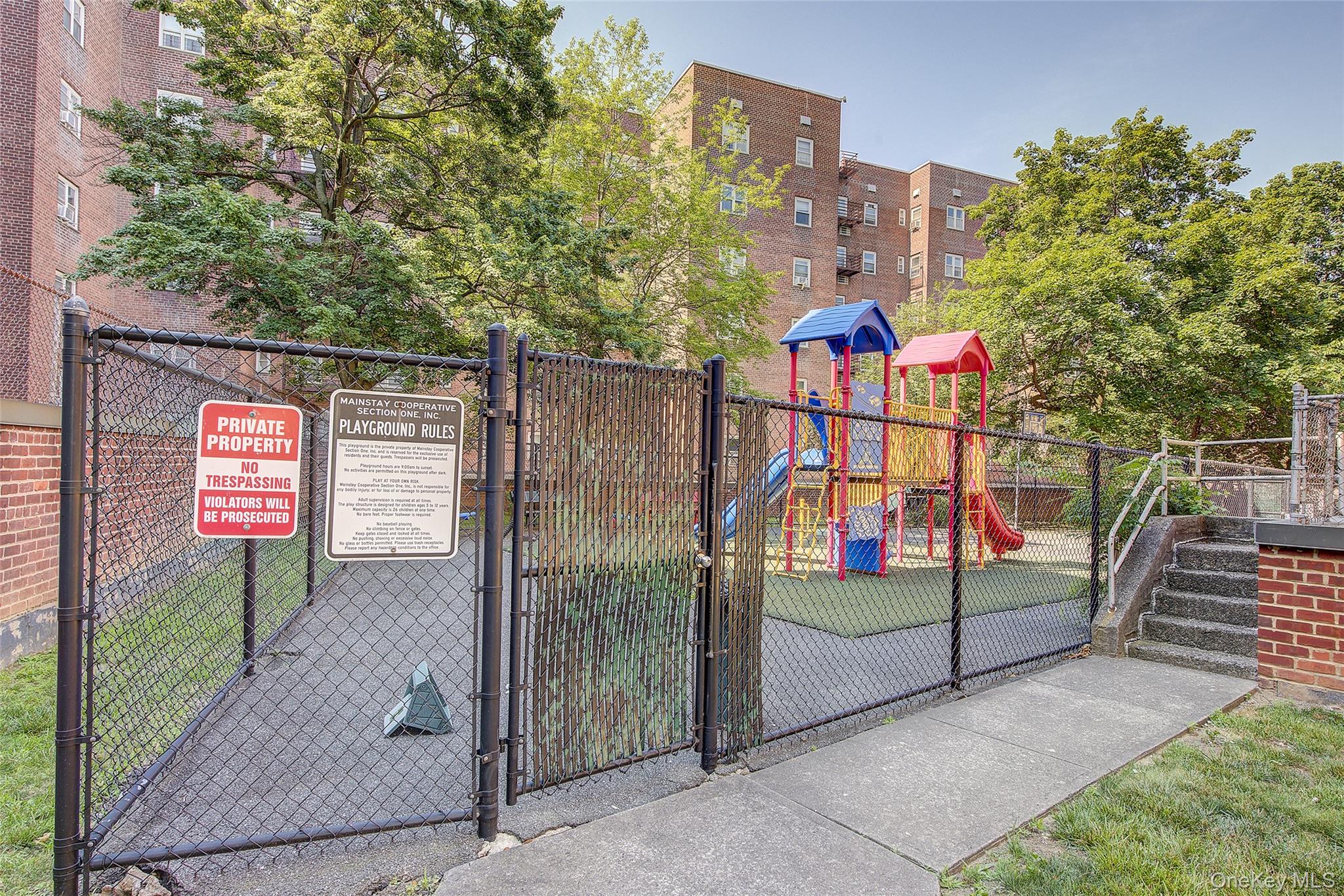 144-60 Gravett Road, Unit 4J photo 35