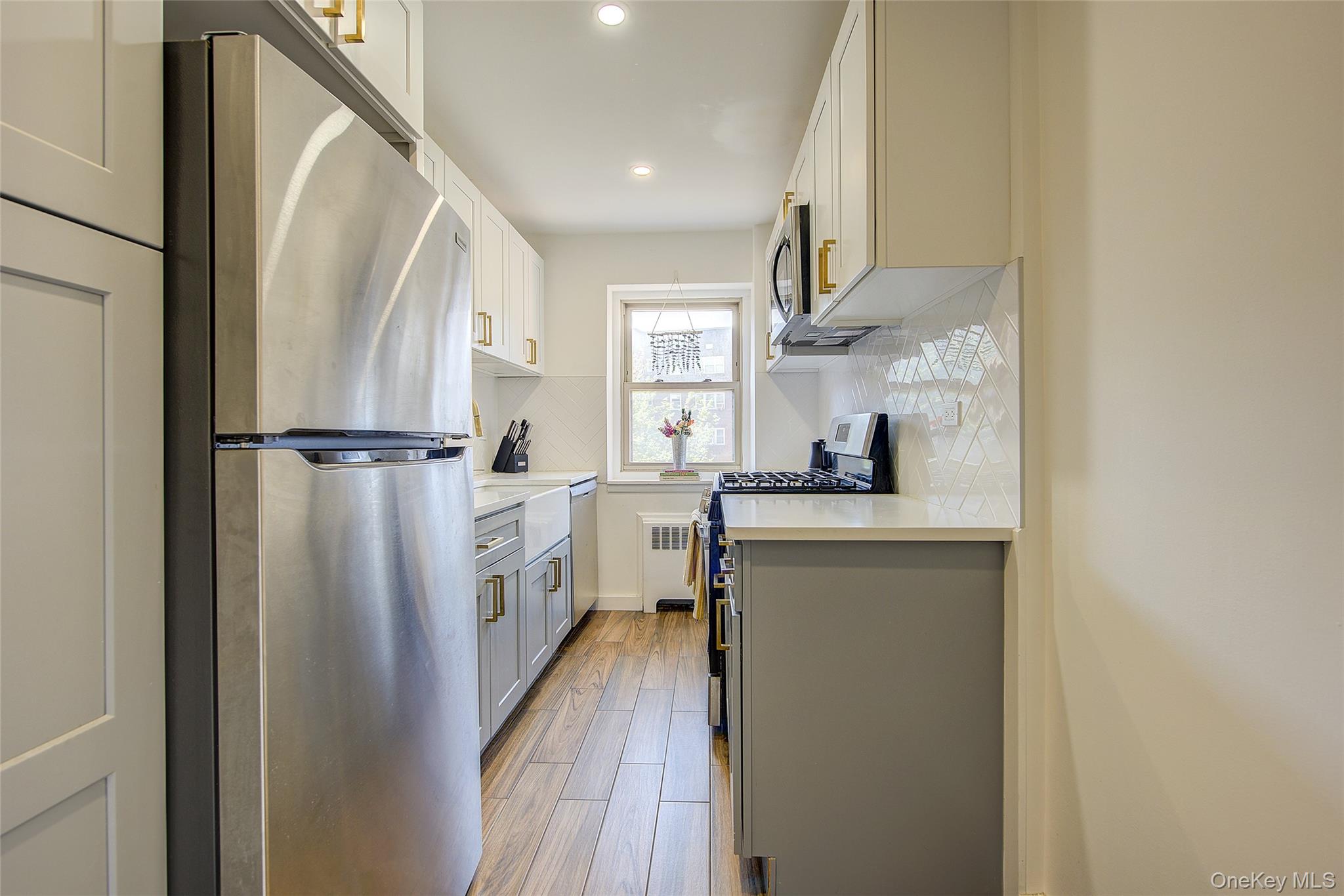 144-60 Gravett Road, Unit 4J photo 18