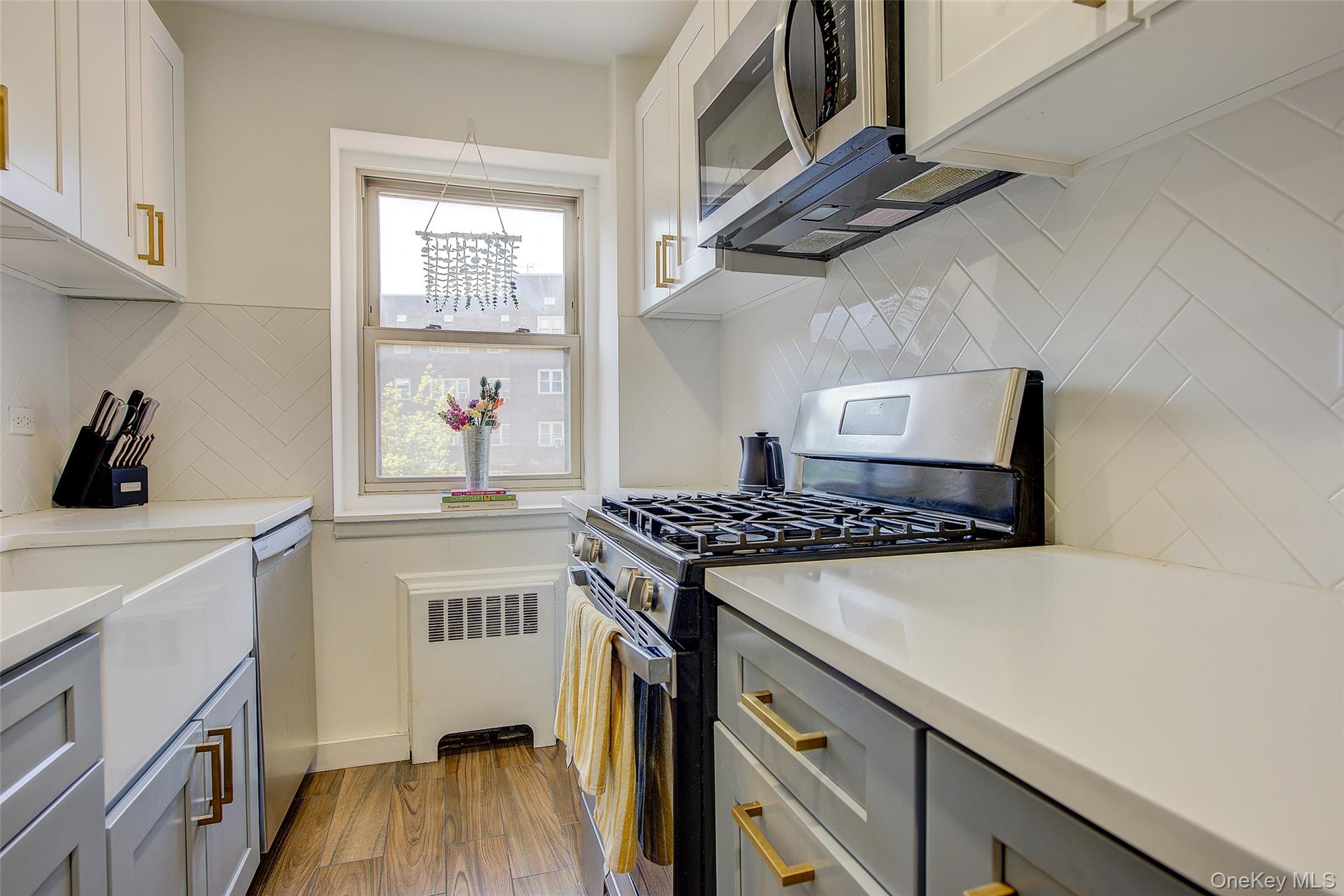 144-60 Gravett Road, Unit 4J photo 20