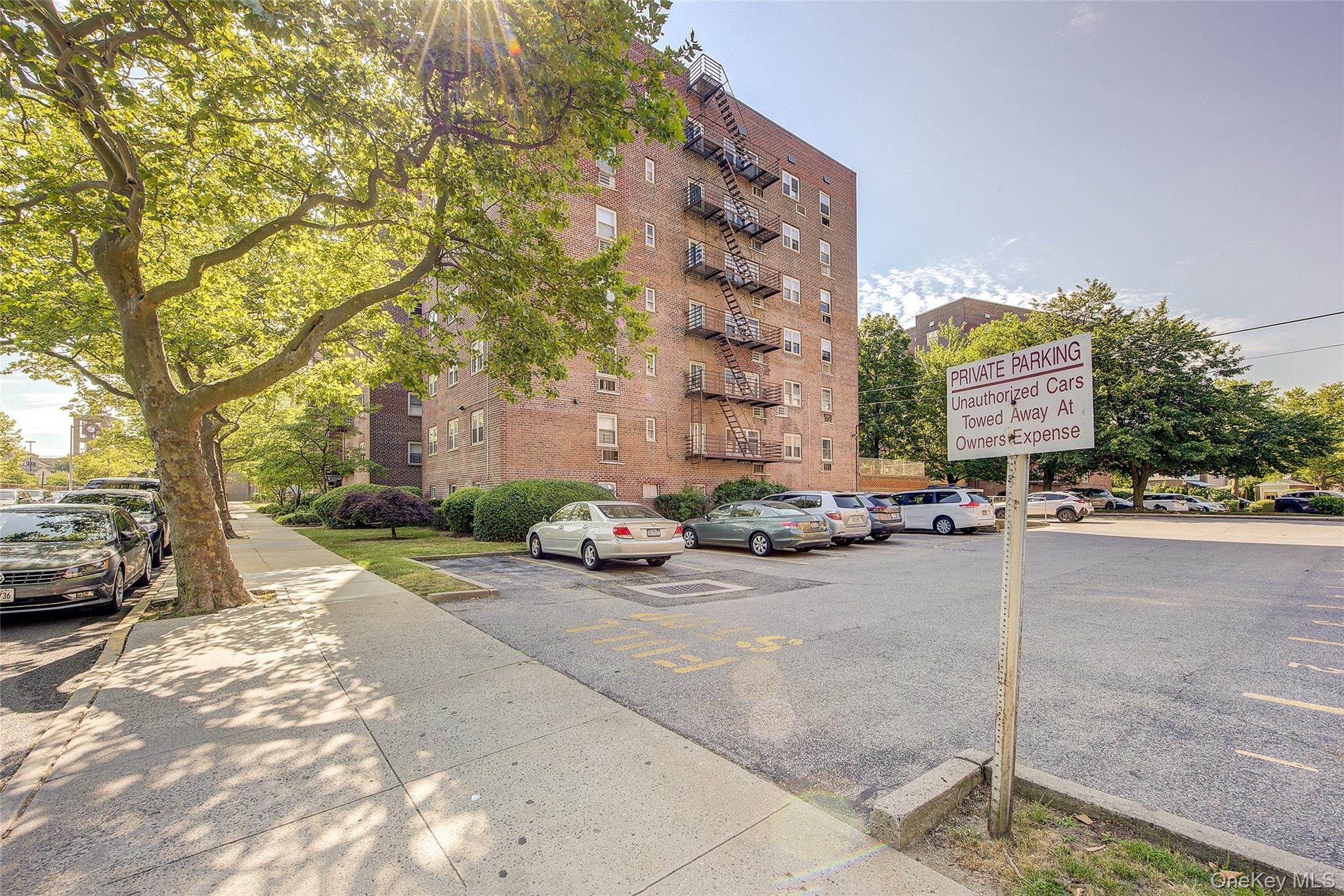 144-60 Gravett Road, Unit 4J photo 33