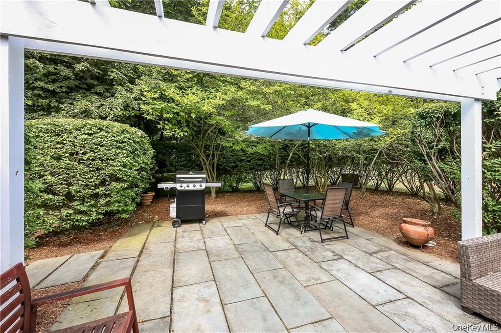 20 Whippoorwill Road E – For Sale photo 13