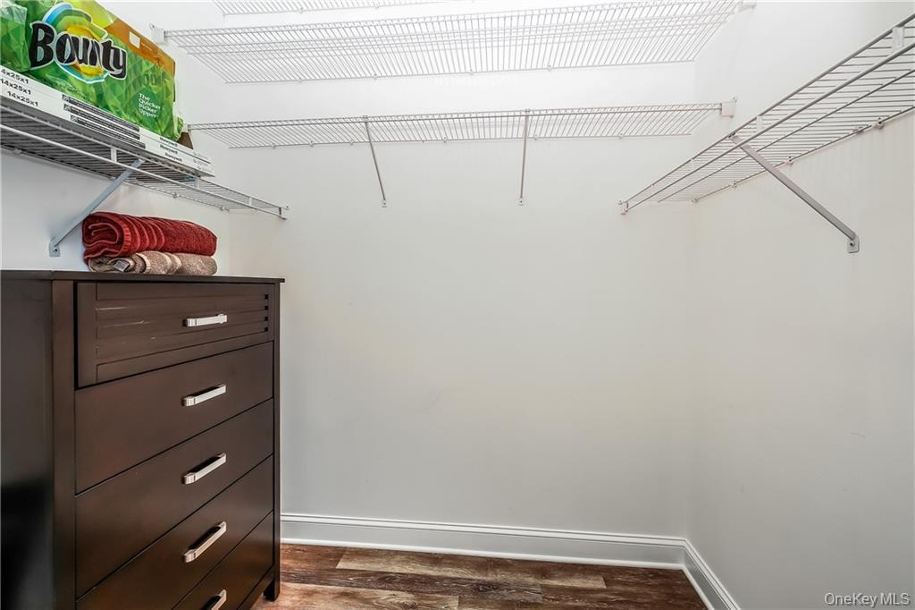 20 Whippoorwill Road E – For Sale photo 9
