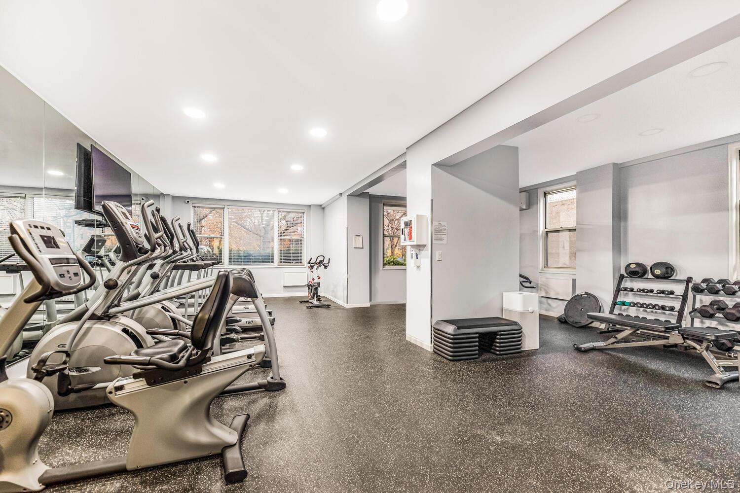 3755 Henry Hudson Parkway, Unit 14A photo 8