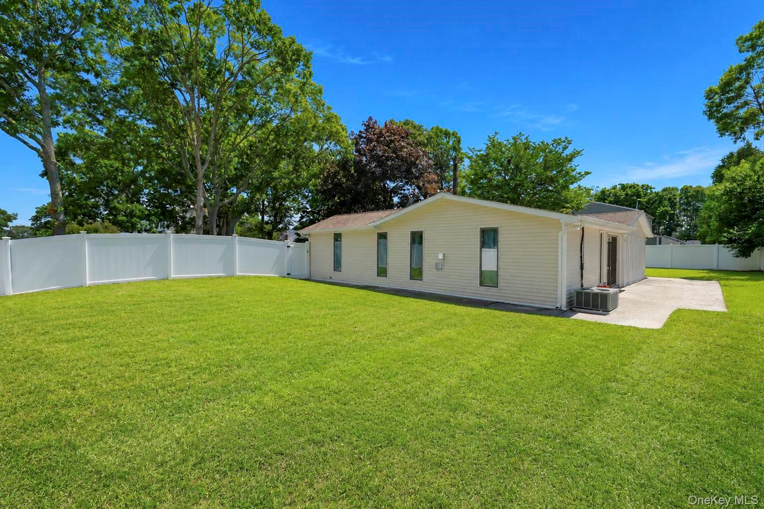 10 Helene Drive – For Sale photo 3