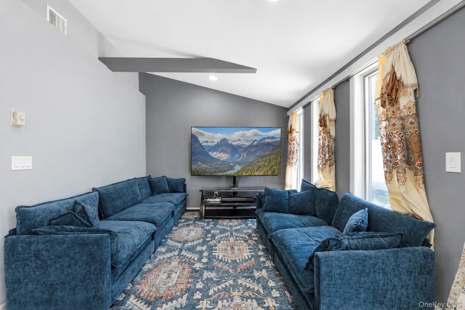 10 Helene Drive – For Sale photo 4