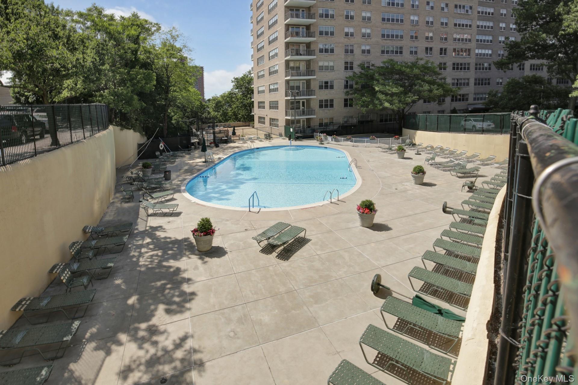 555 Palisade Avenue, Unit 3T photo 12