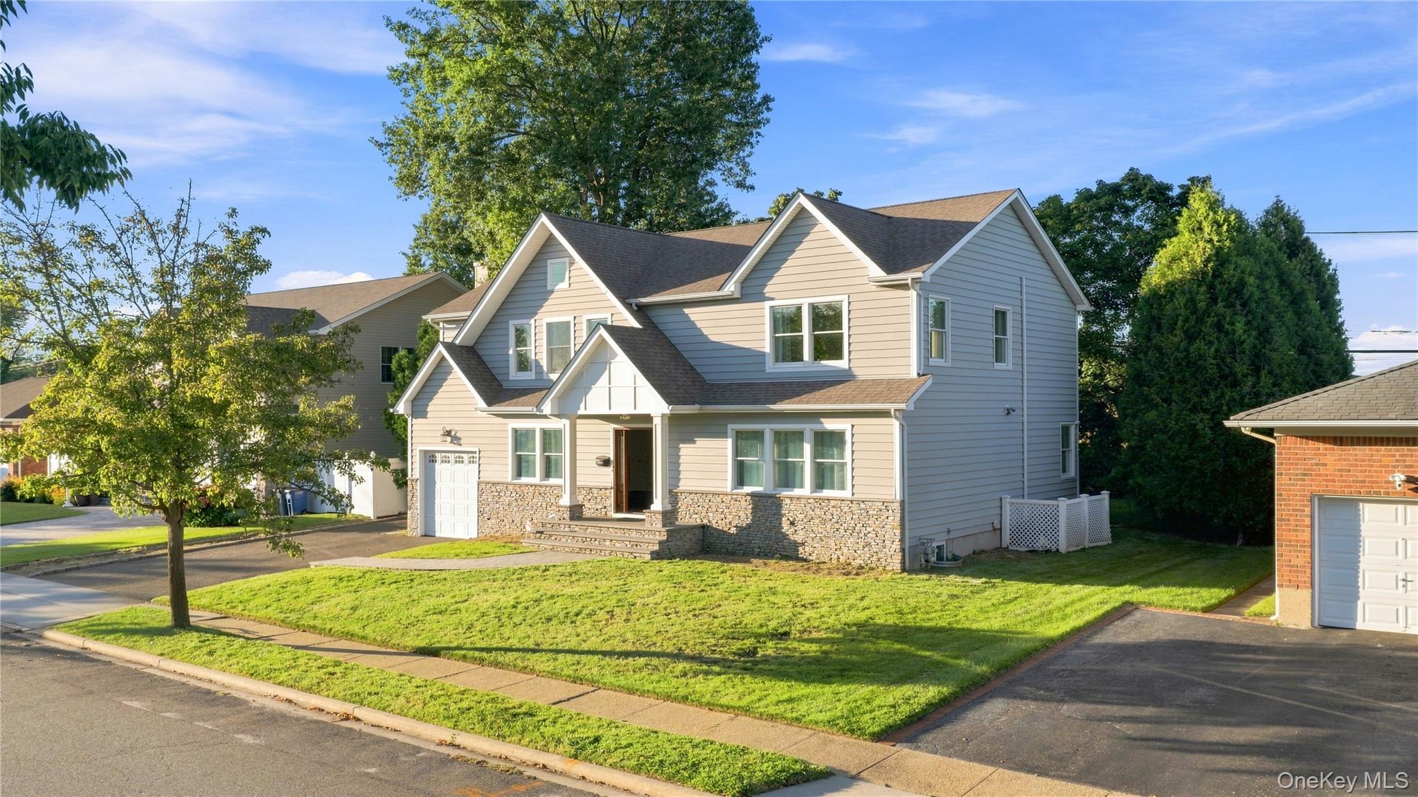 22 Forest Drive – For Sale photo 2