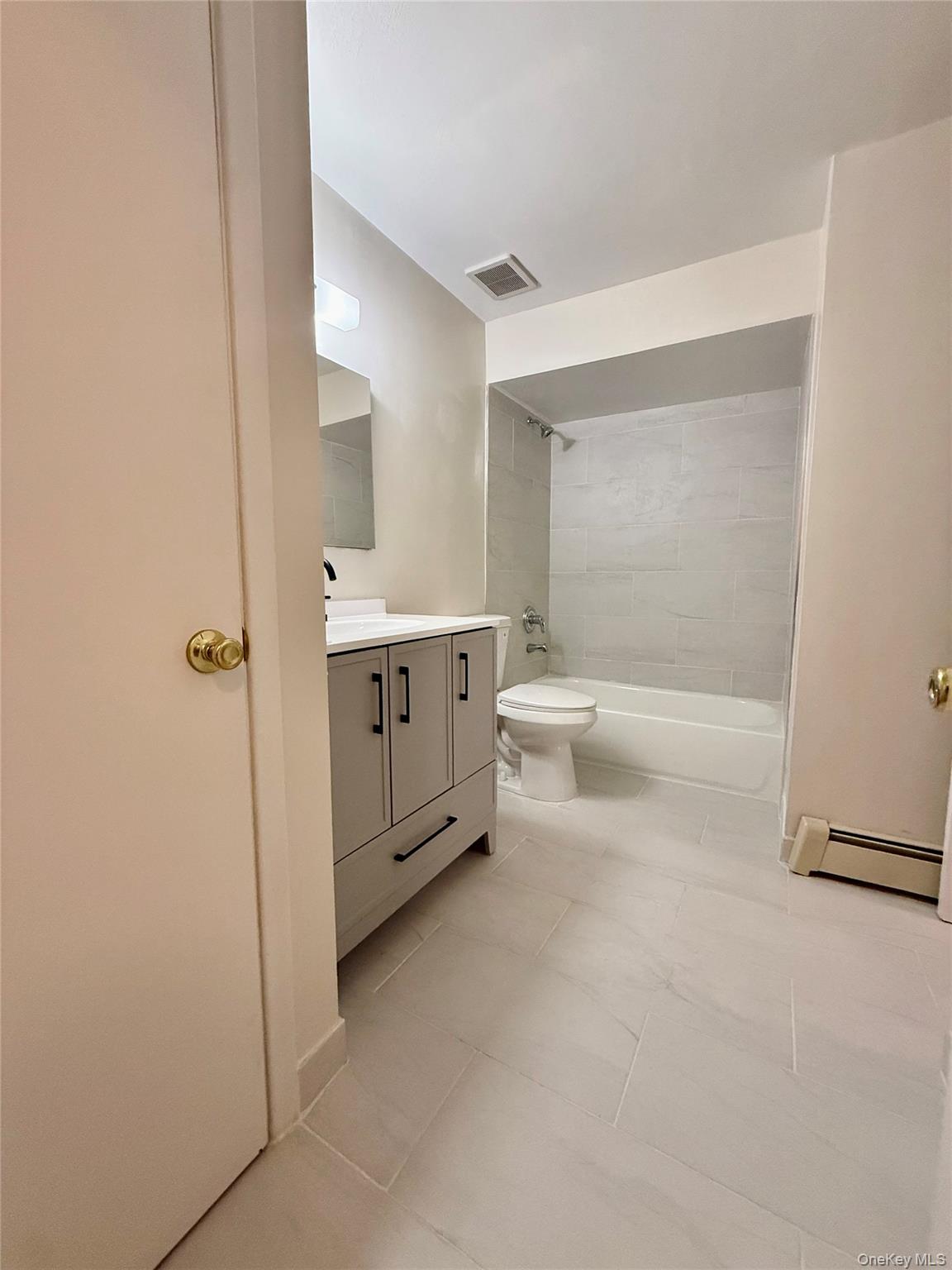 995 Jennings Street, Unit 2 photo 7