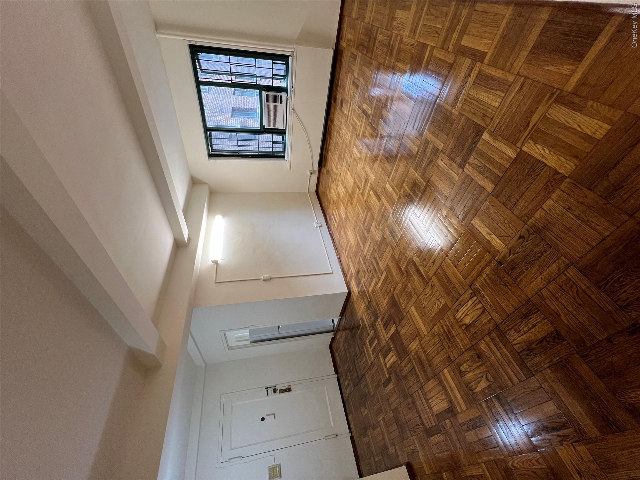 1569 Metropolitan Avenue, Unit 5C photo 4