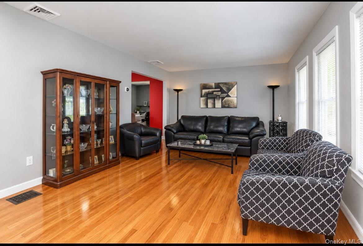 315 Cherry Place – For Sale photo 9