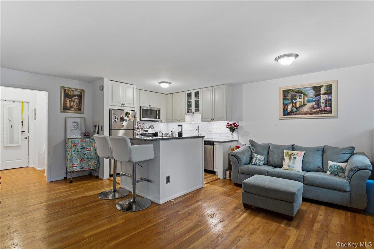 16 Scenic Drive, Unit K photo 6