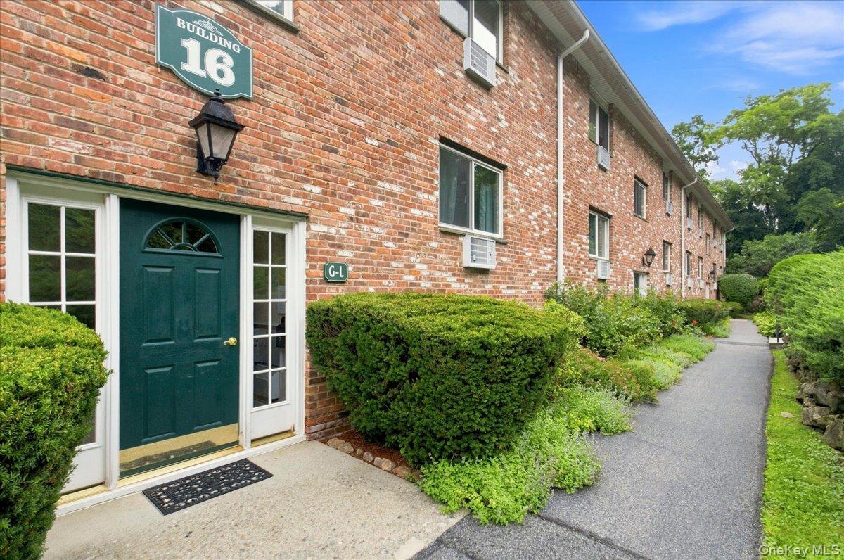 16 Scenic Drive, Unit K photo 5