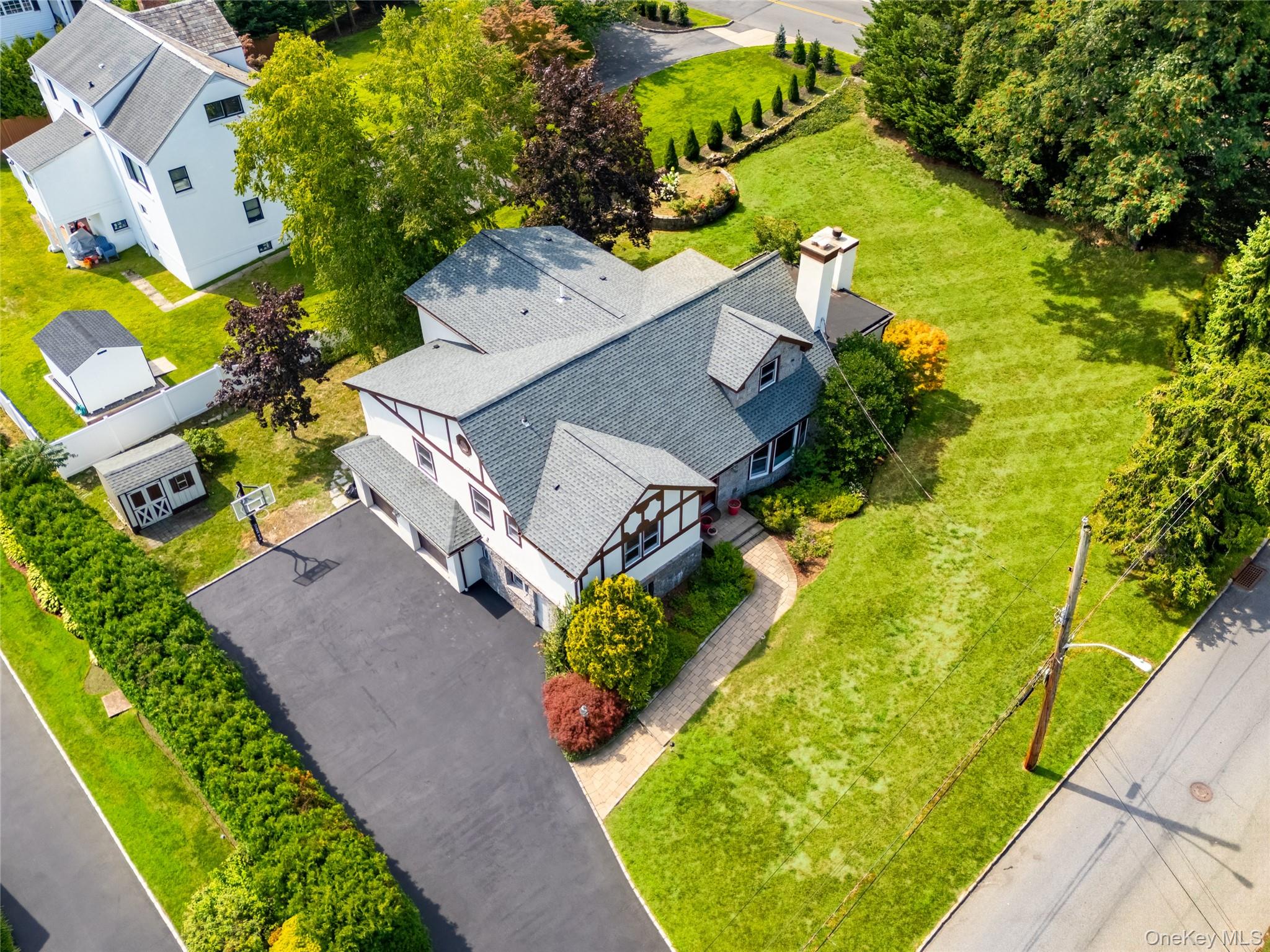 22 Northway – For Sale photo 45