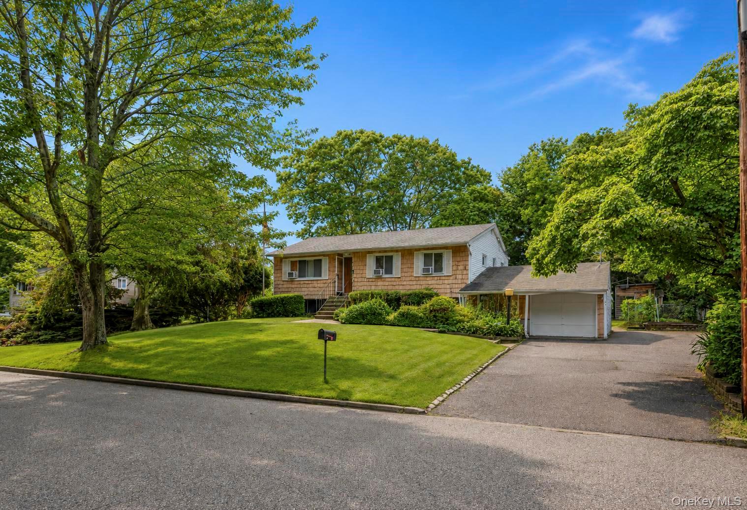 35 Hart Street – For Sale photo 3