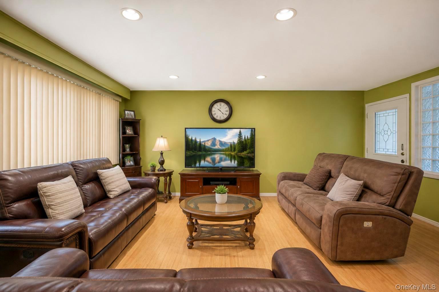 35 Hart Street – For Sale photo 12