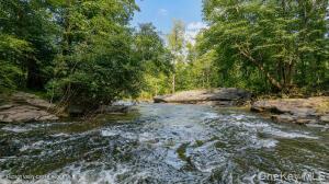 20 Pennsylvania Avenue – For Sale photo 4