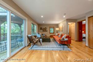 20 Pennsylvania Avenue – For Sale photo 22