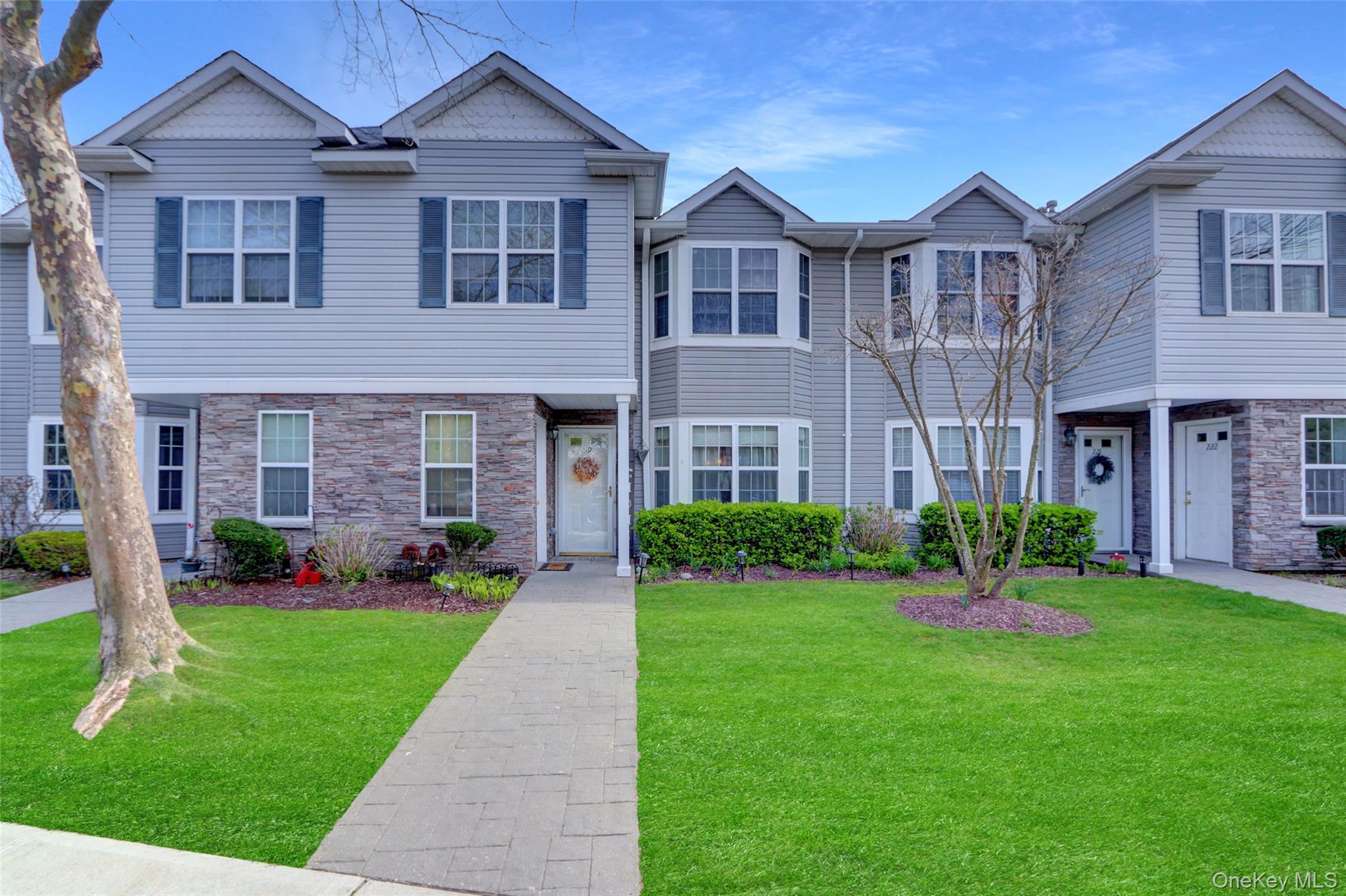 219 Medea Way – For Sale