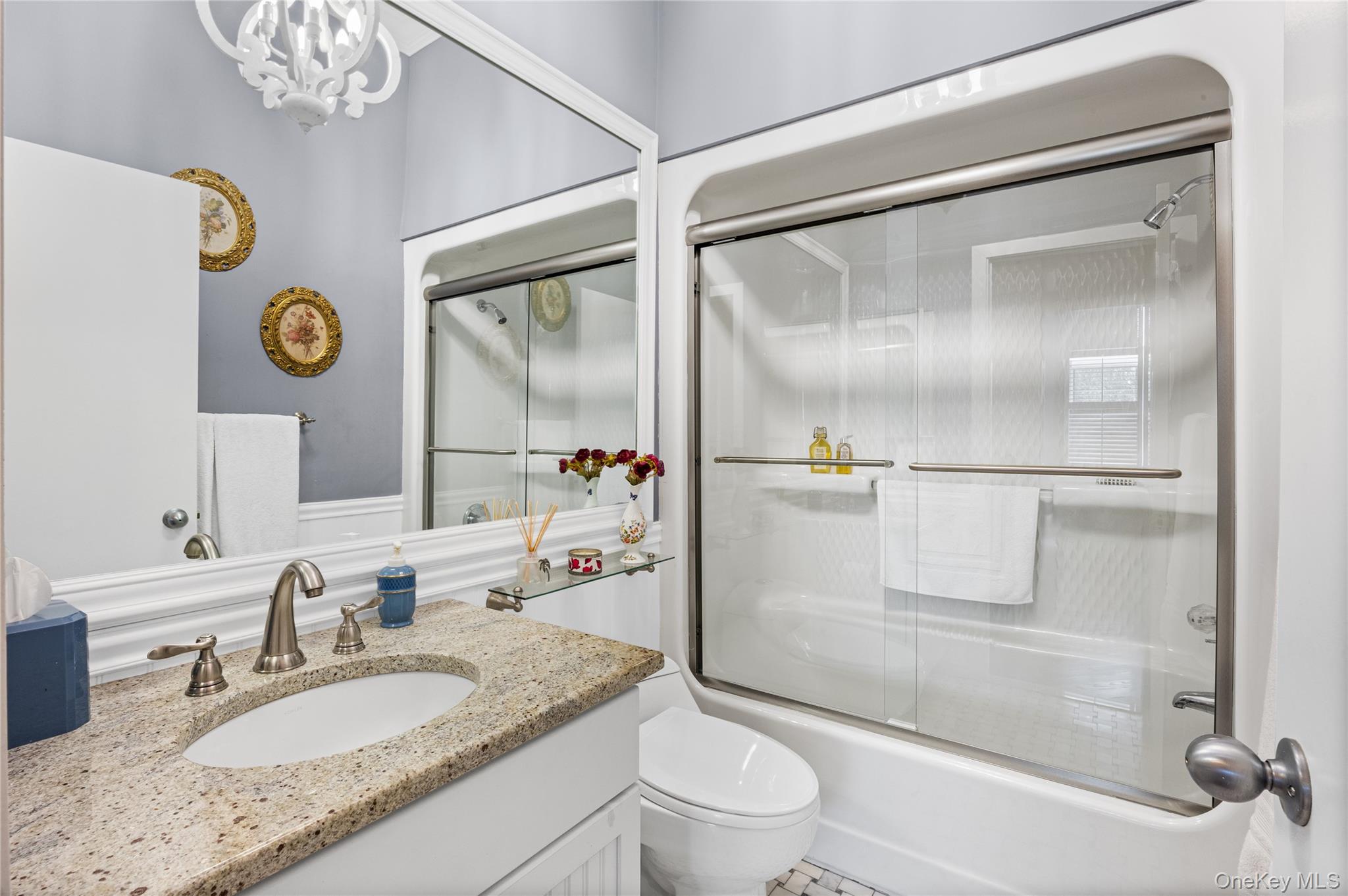 400 Noyack Road, Unit E2 photo 13