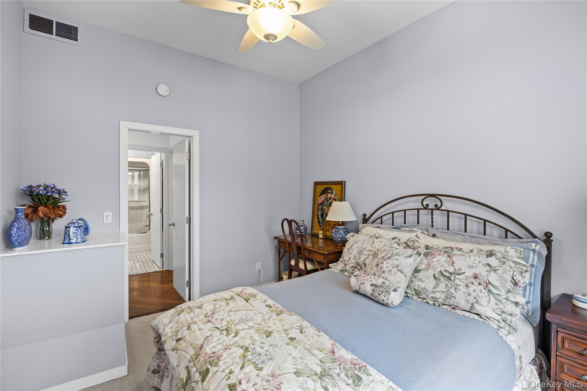 400 Noyack Road, Unit E2 photo 12