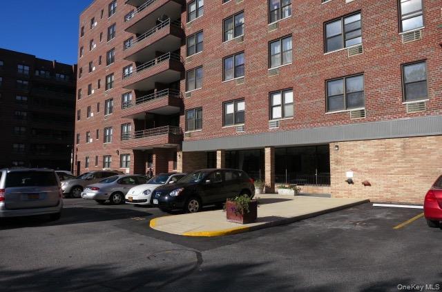 60 Barker Street, Unit 614 photo 2