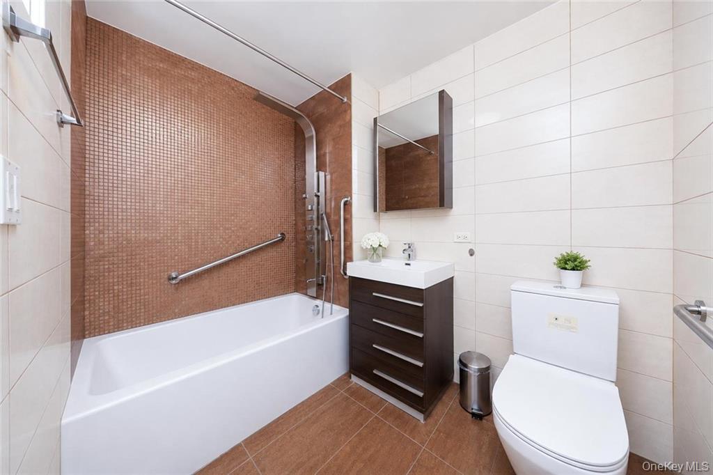 8629 Bay Parkway, Unit 5G photo 7