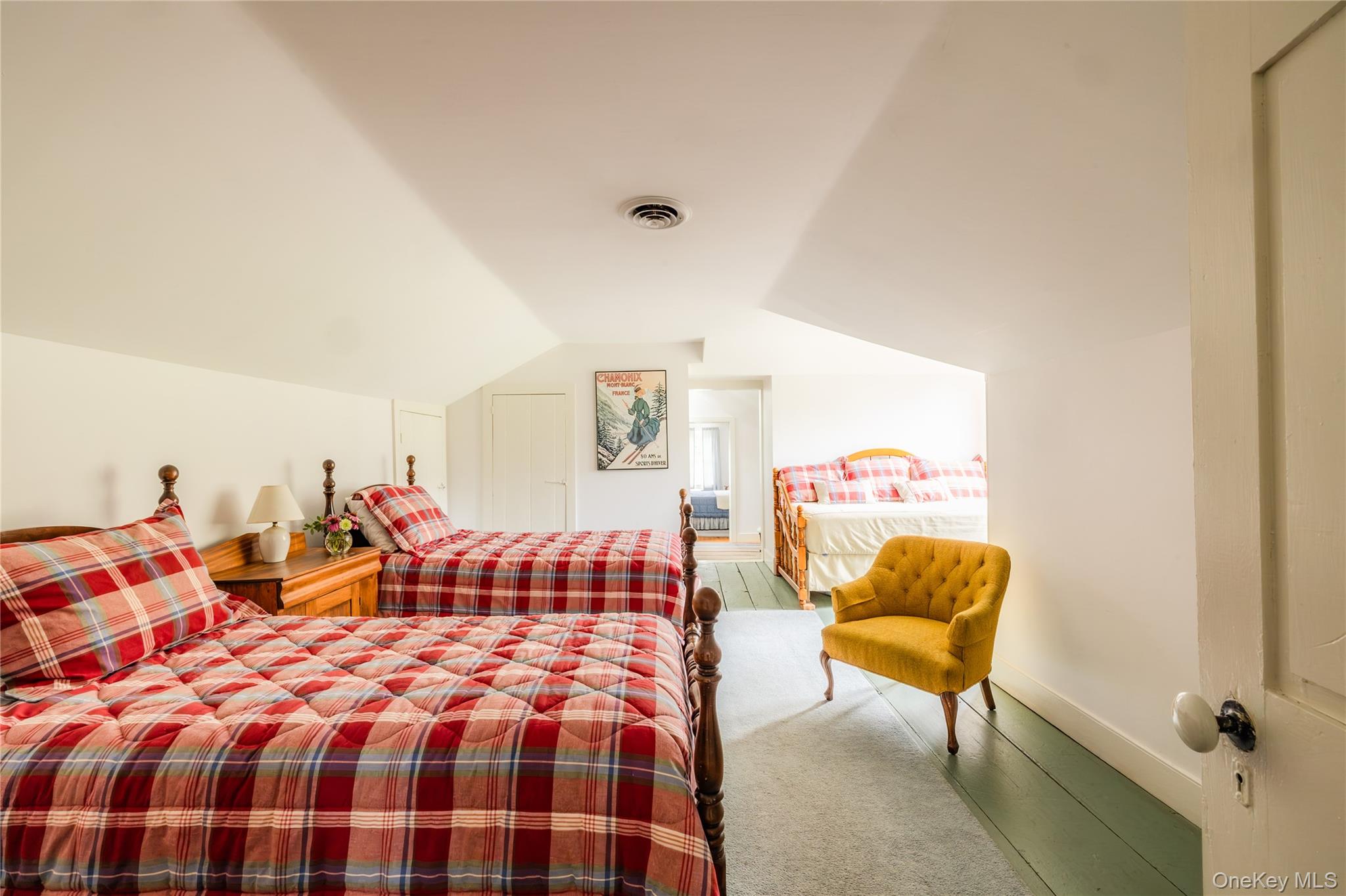 18 Clove Road – For Sale photo 44