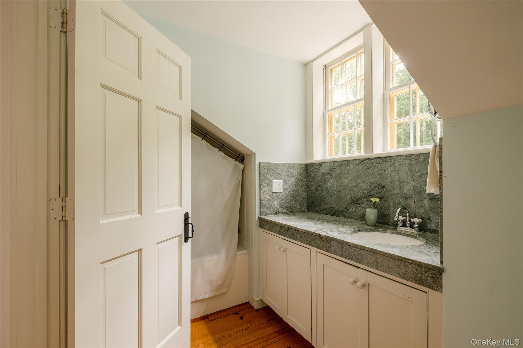 18 Clove Road – For Sale photo 42