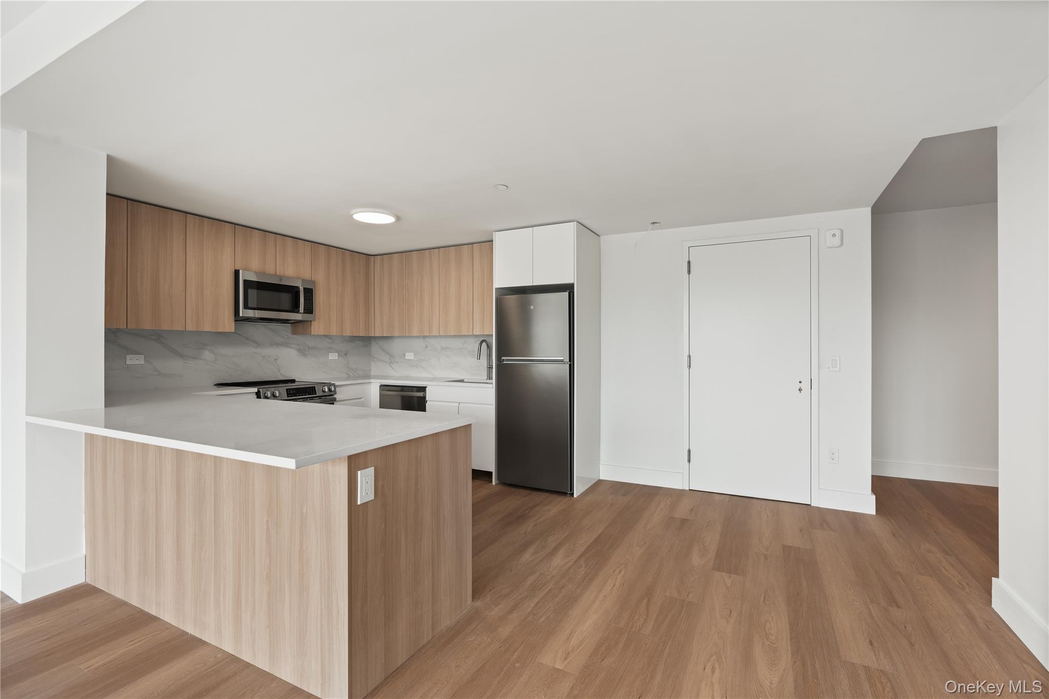 1 Lyon Place, Unit 706 photo 5