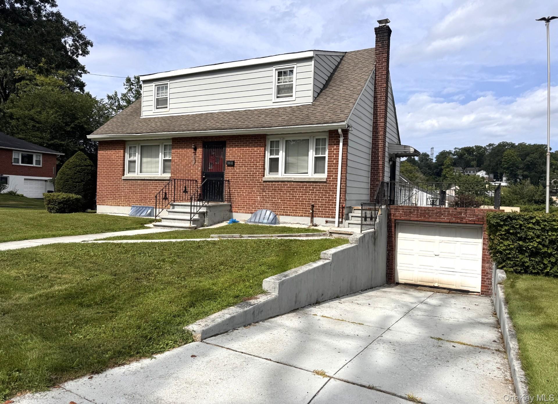 55 Canfield Avenue – For Sale photo 2