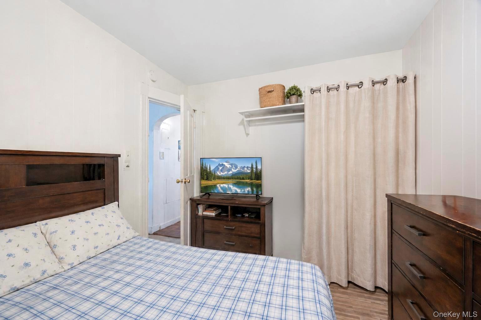 212 Edwards Place – For Sale photo 12