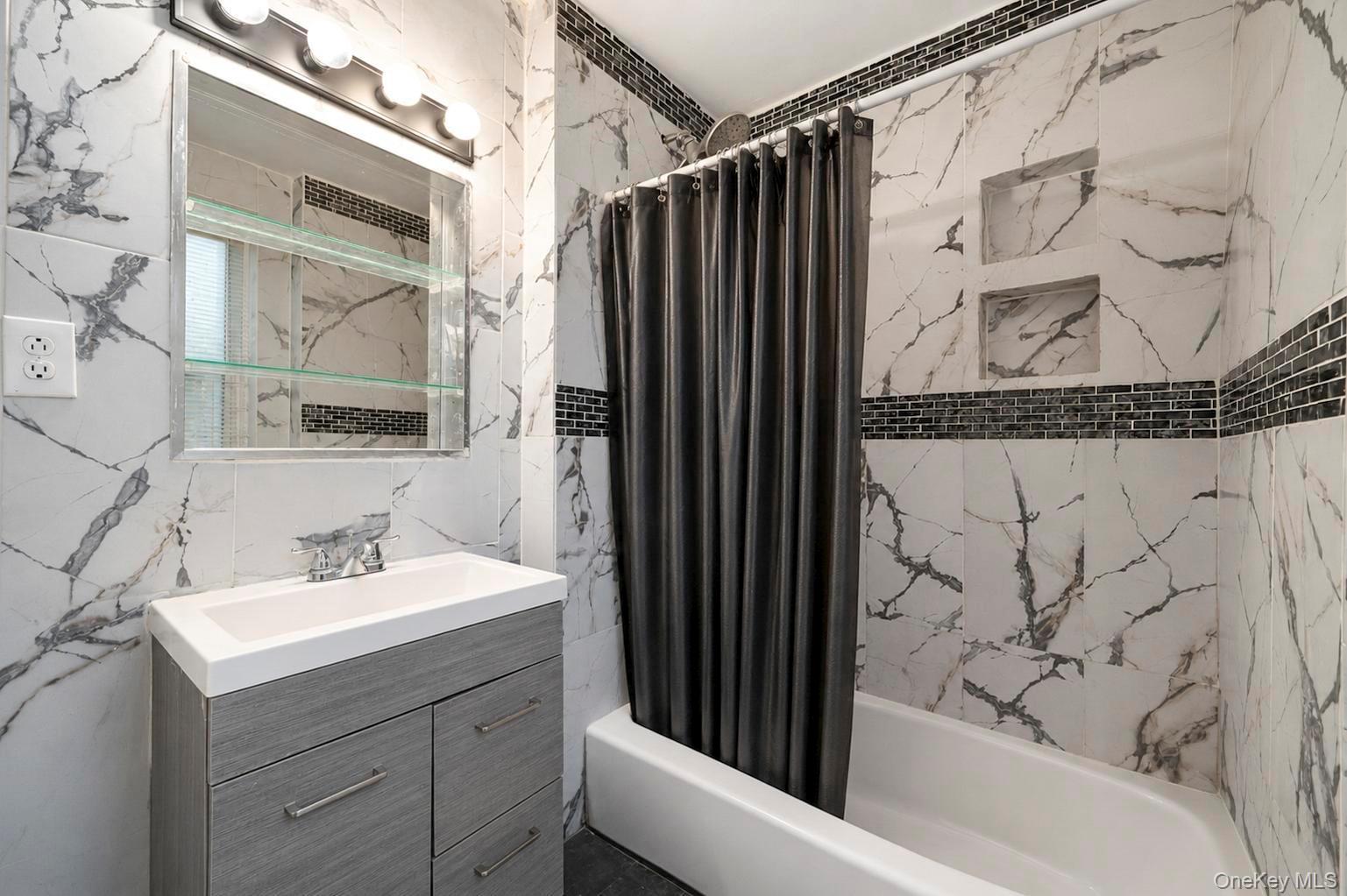 212 Edwards Place – For Sale photo 5