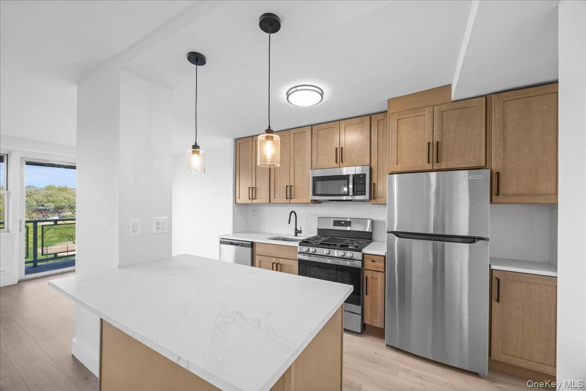 825 Morrison Avenue, Unit 13C photo 9