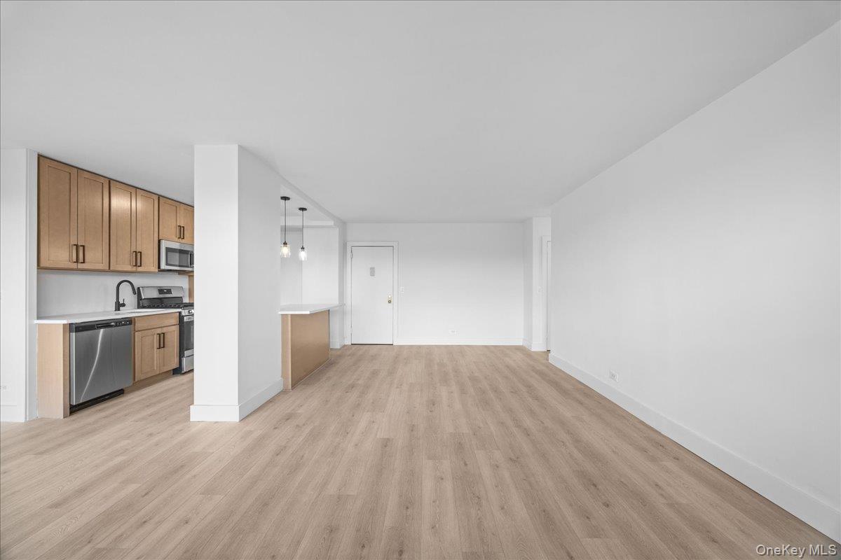 825 Morrison Avenue, Unit 13C photo 15