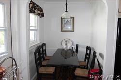 24 Oswego Avenue, Unit Upper photo 4