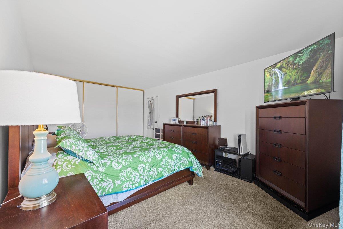 21 Alhambra Drive – For Sale photo 18